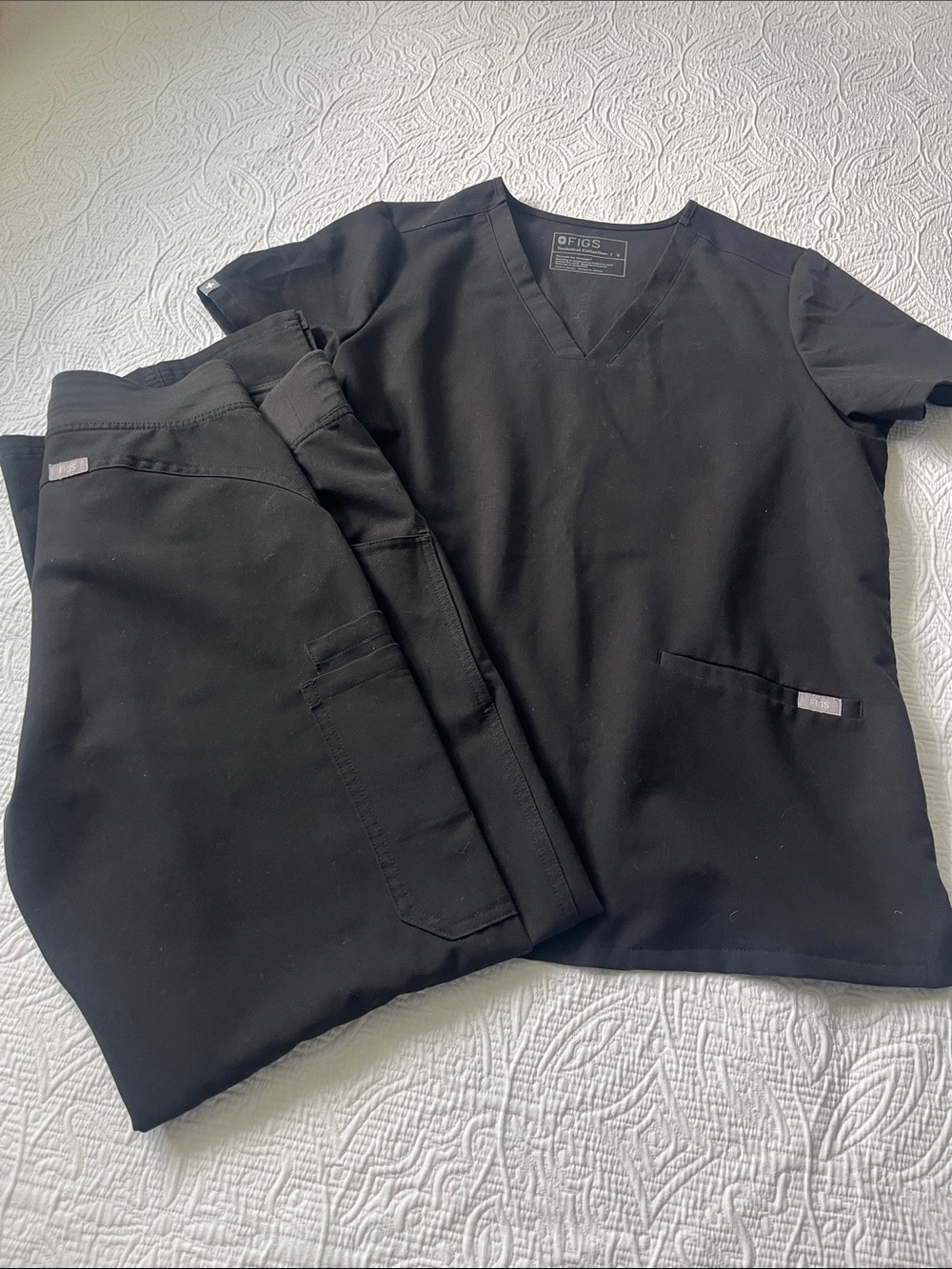 Figs Women’s small Black Scrub set